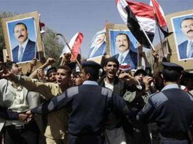 Disparos y detenciones en el noveno día de protestas en Yemen 