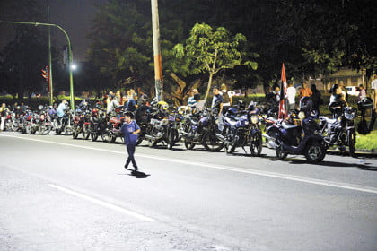las turbas del frente sandinista se toman la carretera norte, en