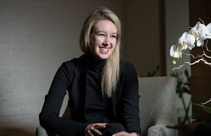 Elizabeth-Holmes-03_buena1