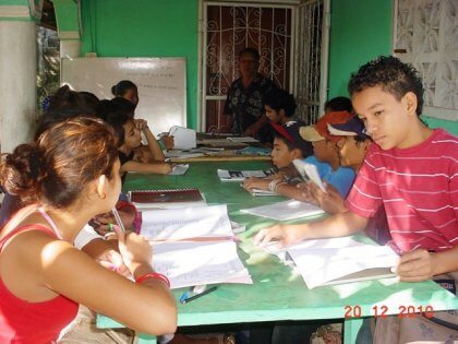 9_- La Escuela de Ingles del profesor Benji