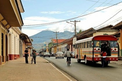 Calle atravesada