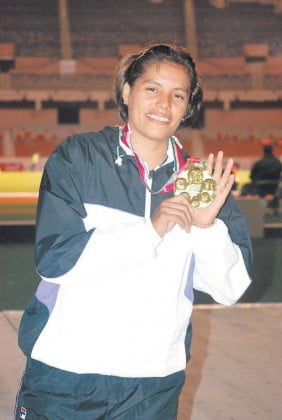 537-DOM-DRMEDALLA1-687x1024